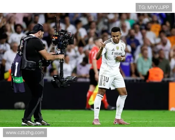 西甲精彩对决 米利唐与姆巴佩世界波助皇马2-0胜西班牙人